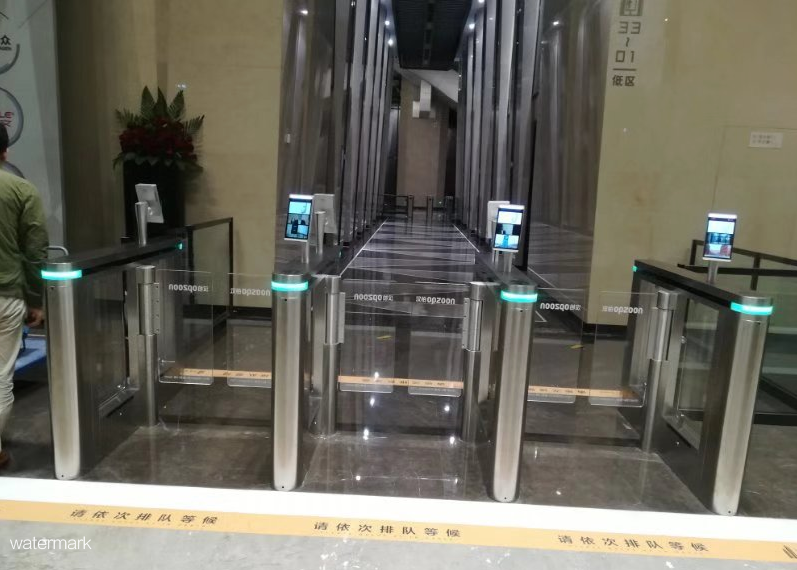 測溫人臉識別閘機翼閘的常規維護保養